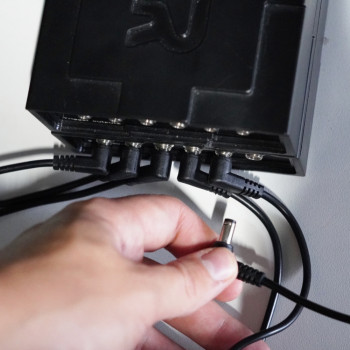 Camera Array Bullet Time Connect power extension to the PowerBox